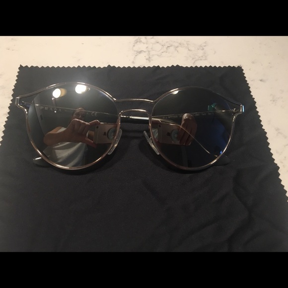 Prada SPR 62Ssunglasses